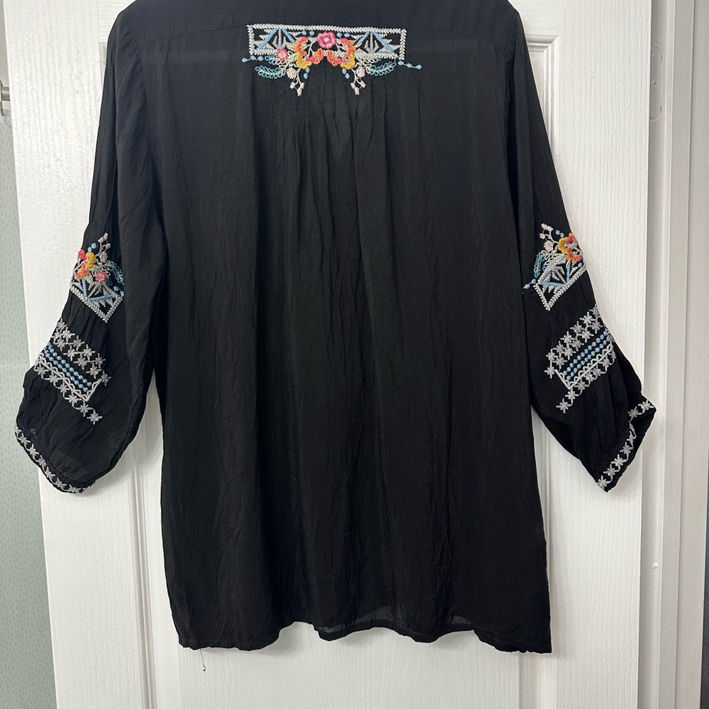 Johnny Was Black Embellished 3/4 Sleeve Blouse - Picture 3 of 3